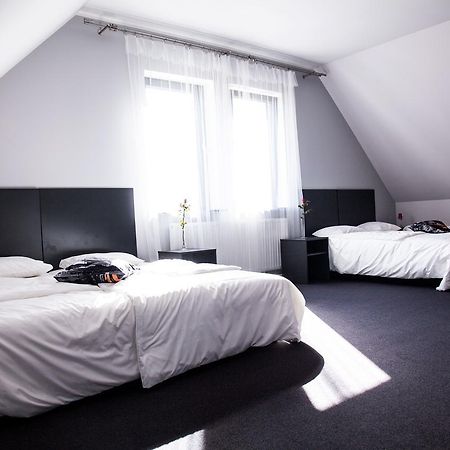 Essenza Party Center Bed and Breakfast Świdnica Εξωτερικό φωτογραφία